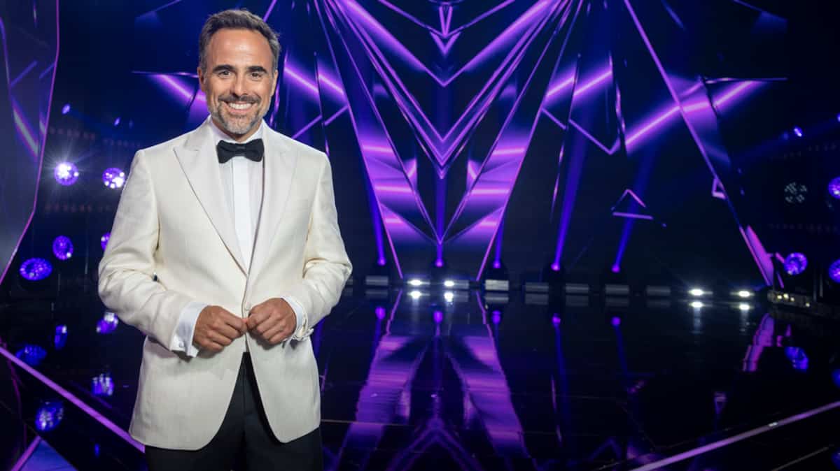 Nouvel animateur de «Chanteurs masqués»: «Mes parents m’ont toujours dit de rester humble, de travailler fort, de respecter les autres» - Sébastien Benoît