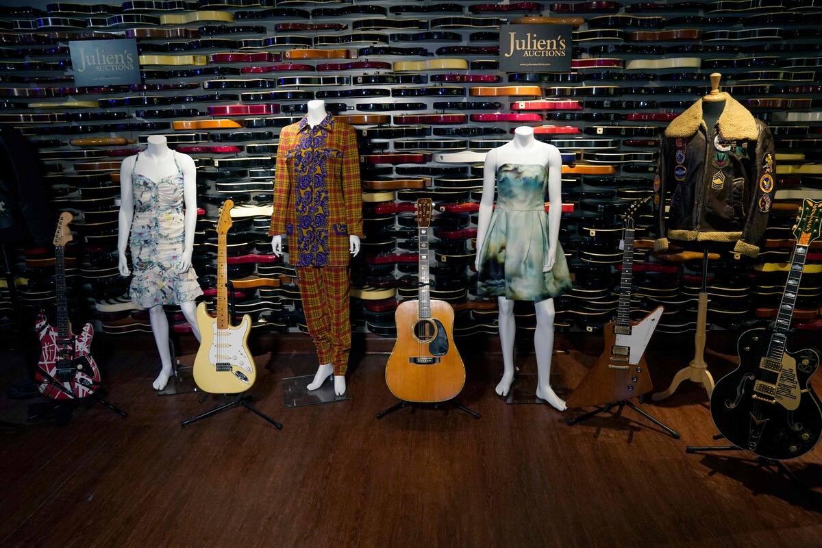 Un millier d&rsquo;objets appartenant &agrave; des l&eacute;gendes du rock aux ench&egrave;res &agrave; New York