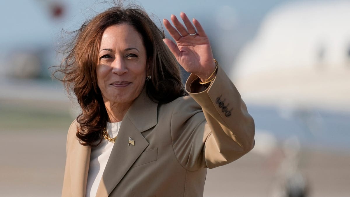 Dix jours pour trouver un colistier à Kamala Harris