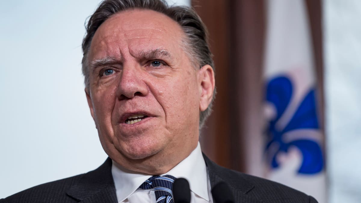 Brutalité policière à Québec : des images troublantes, dit François Legault