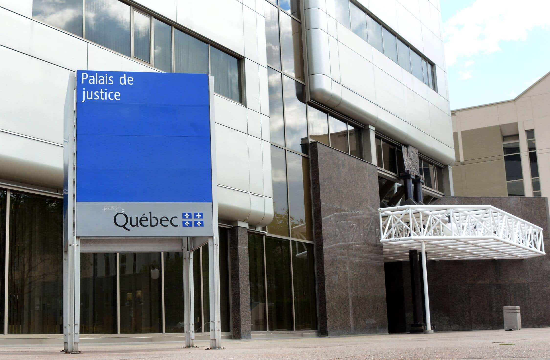 «Ça aurait pu tourner en meurtre»: un jeune criminel du Saguenay récidive aussitôt sorti de taule