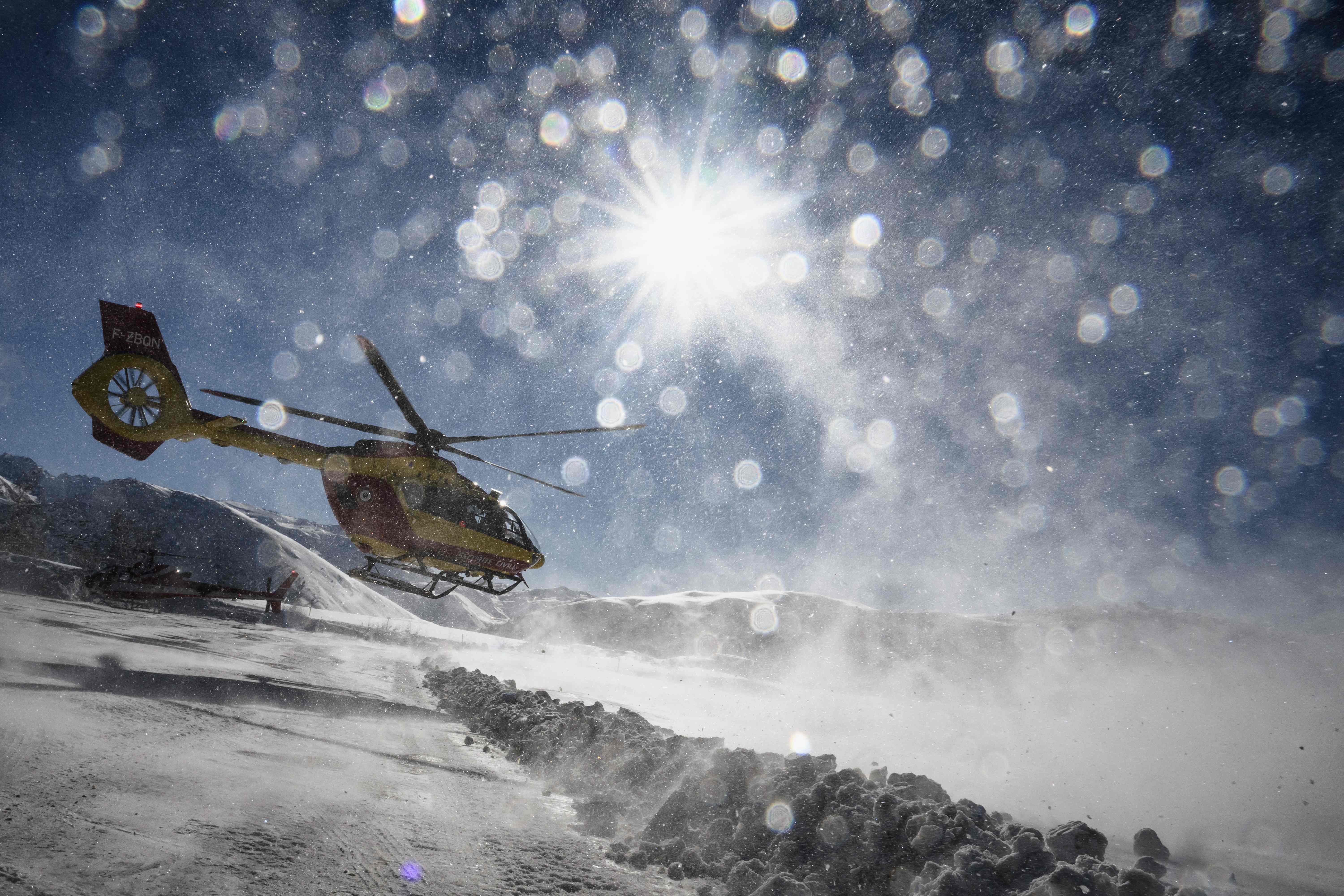 Avalanches dans les Alpes: la faute à un « millefeuille » de neige, selon les experts