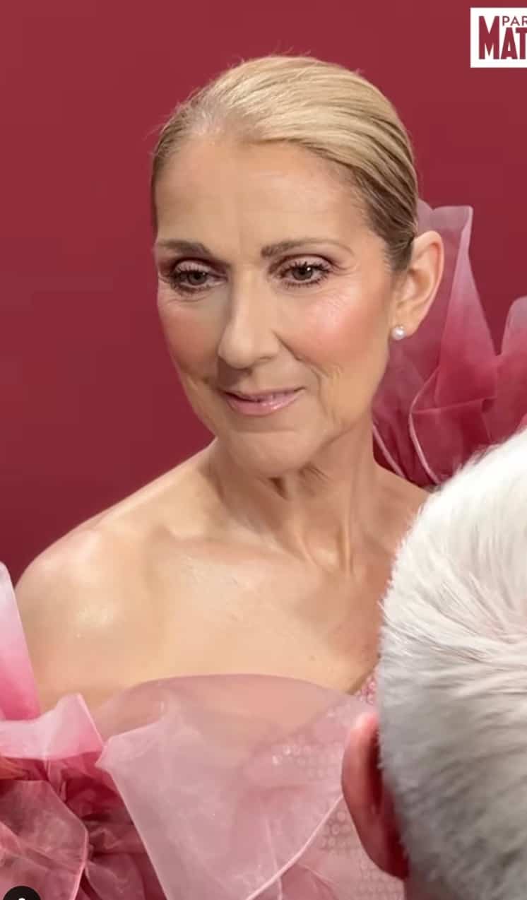 [VIDÉO] Céline Dion chante «I’m Alive» et «The Power of Love» au défilé de la maison Elie Saab à