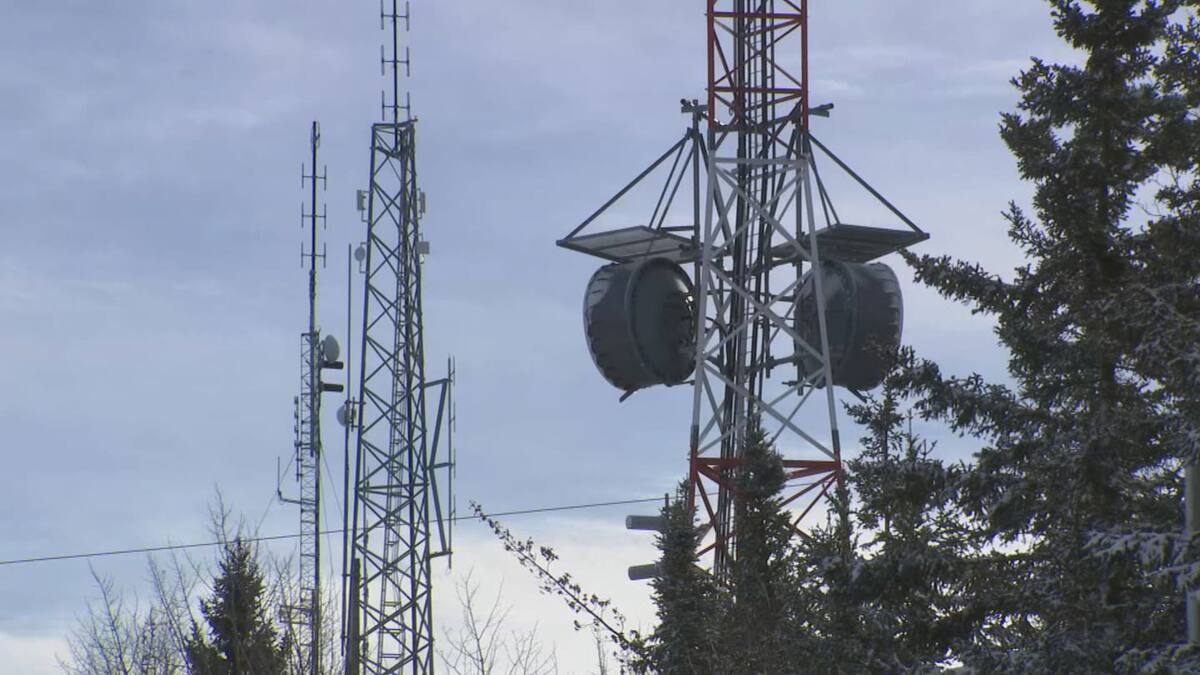 Une meilleure couverture cellulaire dans les régions exigée par la FQM