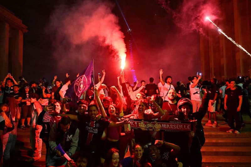 Scenes of unrest in Paris following PSG victory