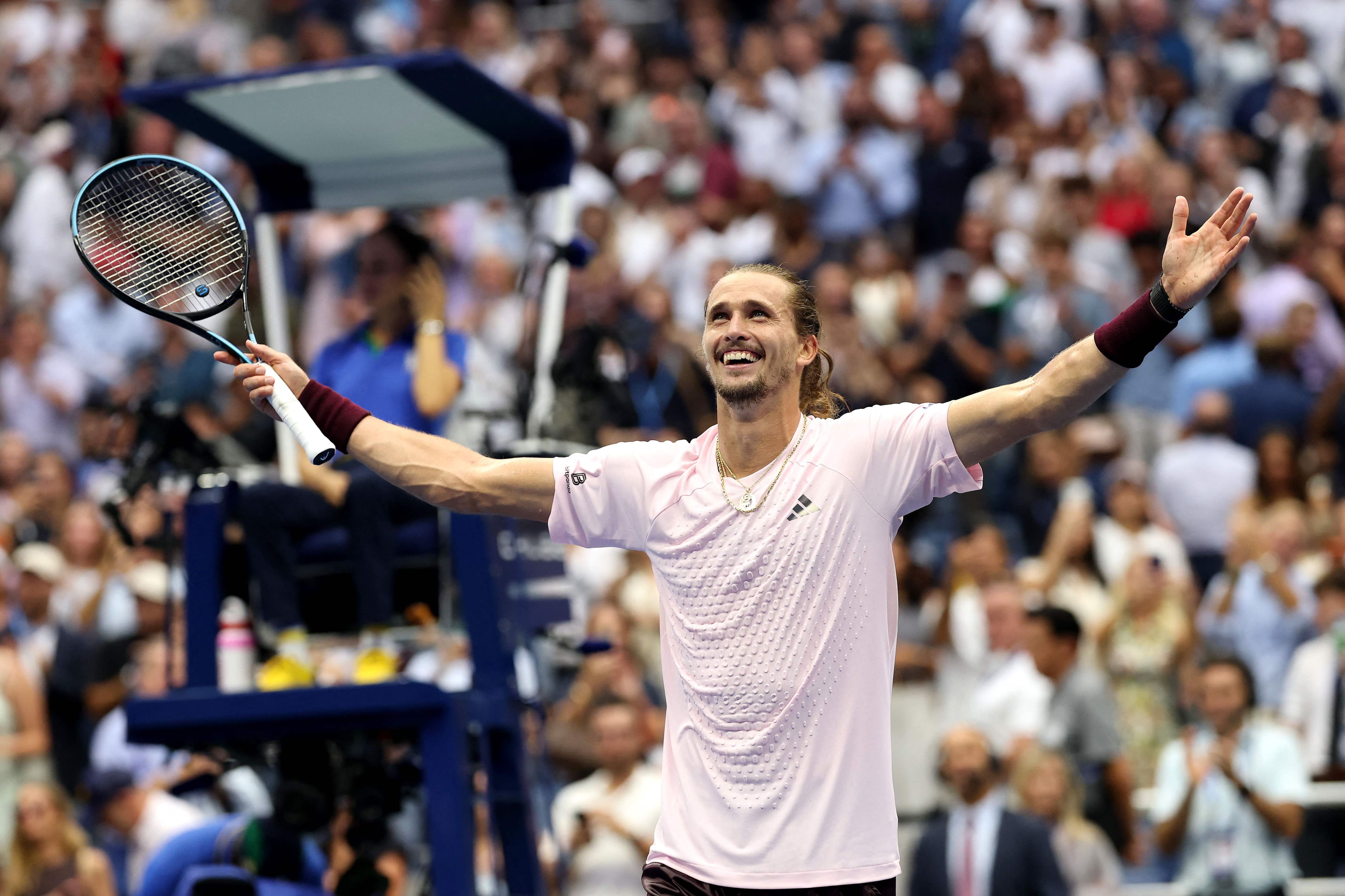 À VOIR: Alexander Zverev ne réalise même pas qu'il vient de gagner les Internationaux des États-Unis!