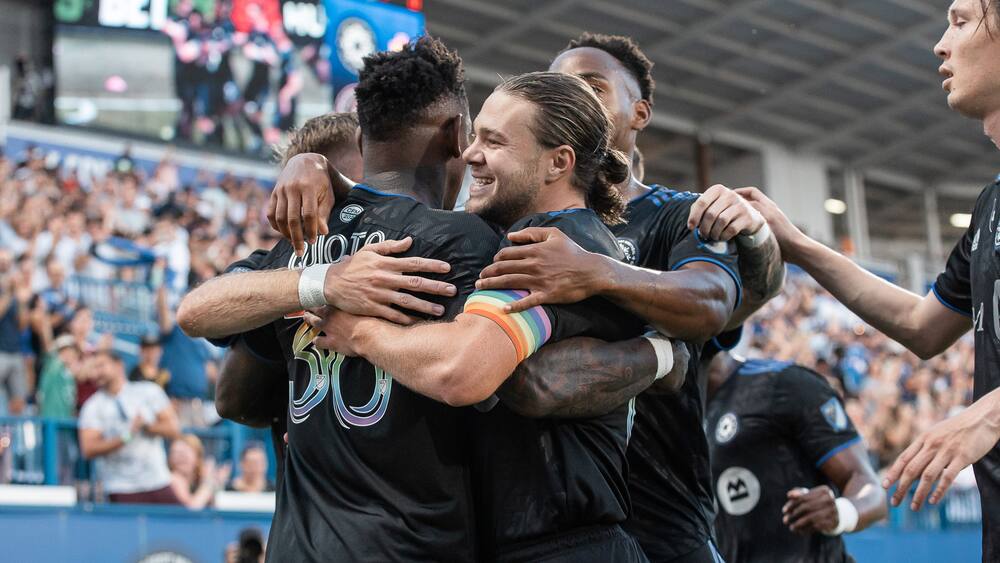 La tête du classement dans le viseur