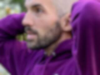 Charles Hamelin méconnaissable