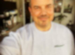 Il rend hommage à Watatatow