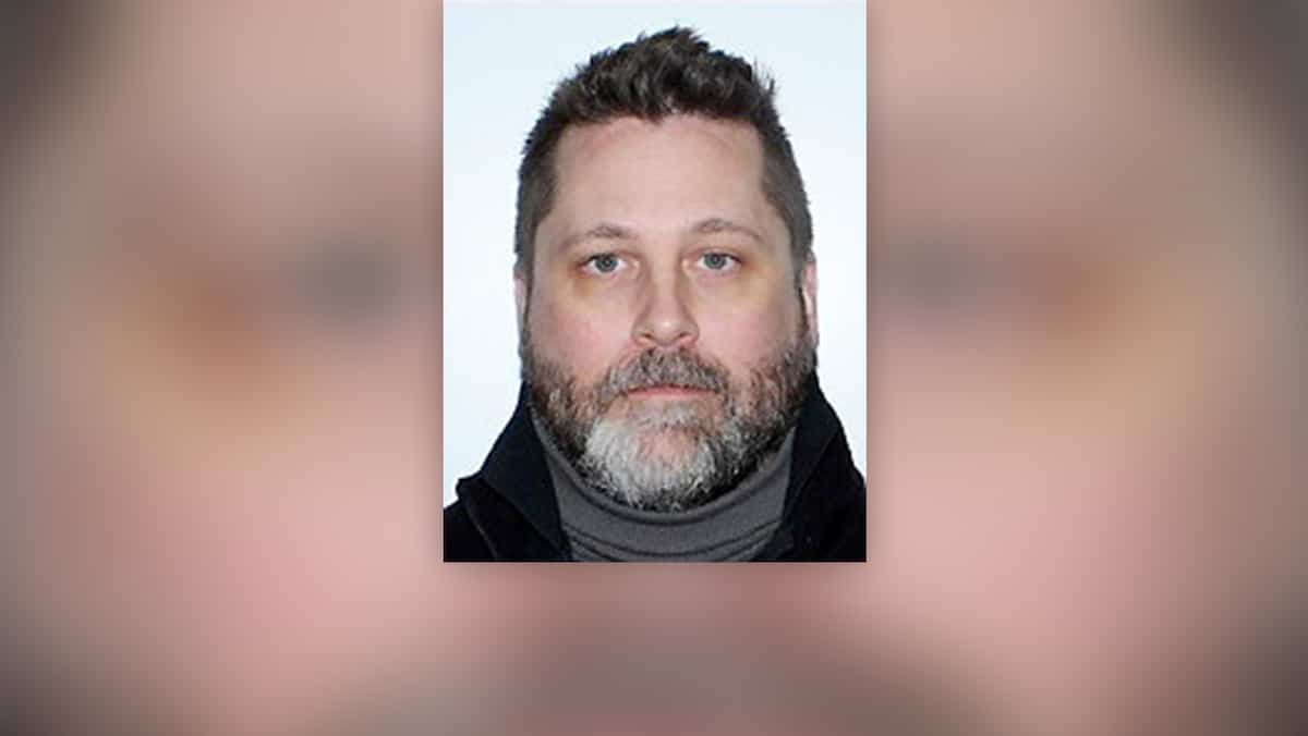 Le concierge d’une école secondaire en Montérégie accusé d’agression sexuelle sur deux enfants