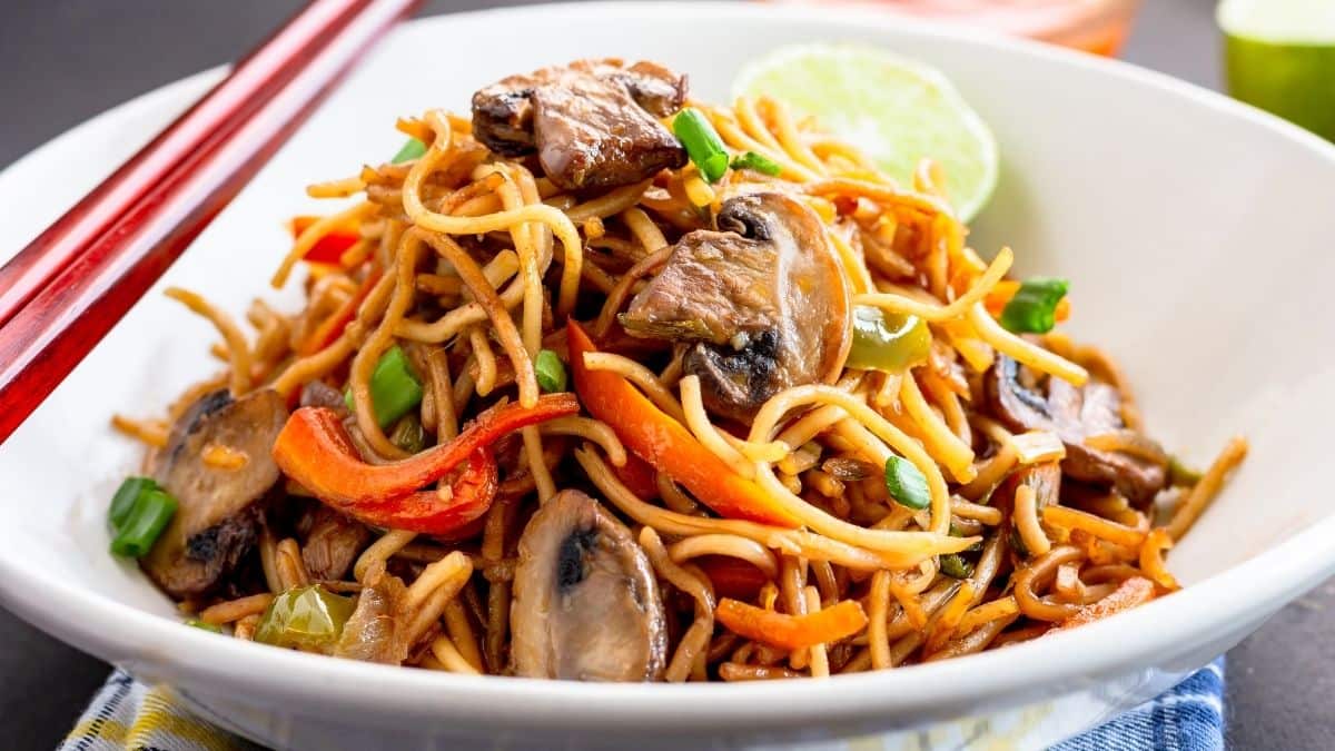 Nouilles asiatiques au porc