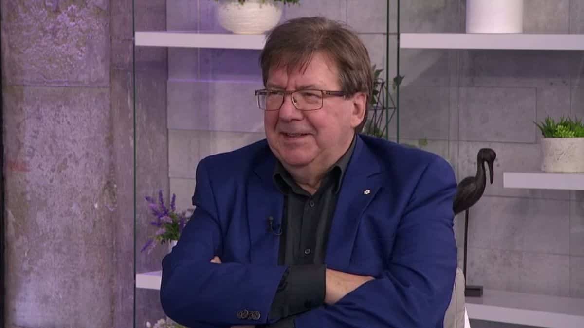 ENTREVUE des nouvelles de Rémy Girard Salut Bonjour ENTREVUE des nouvelles de Rémy Girard Salut Bonjour