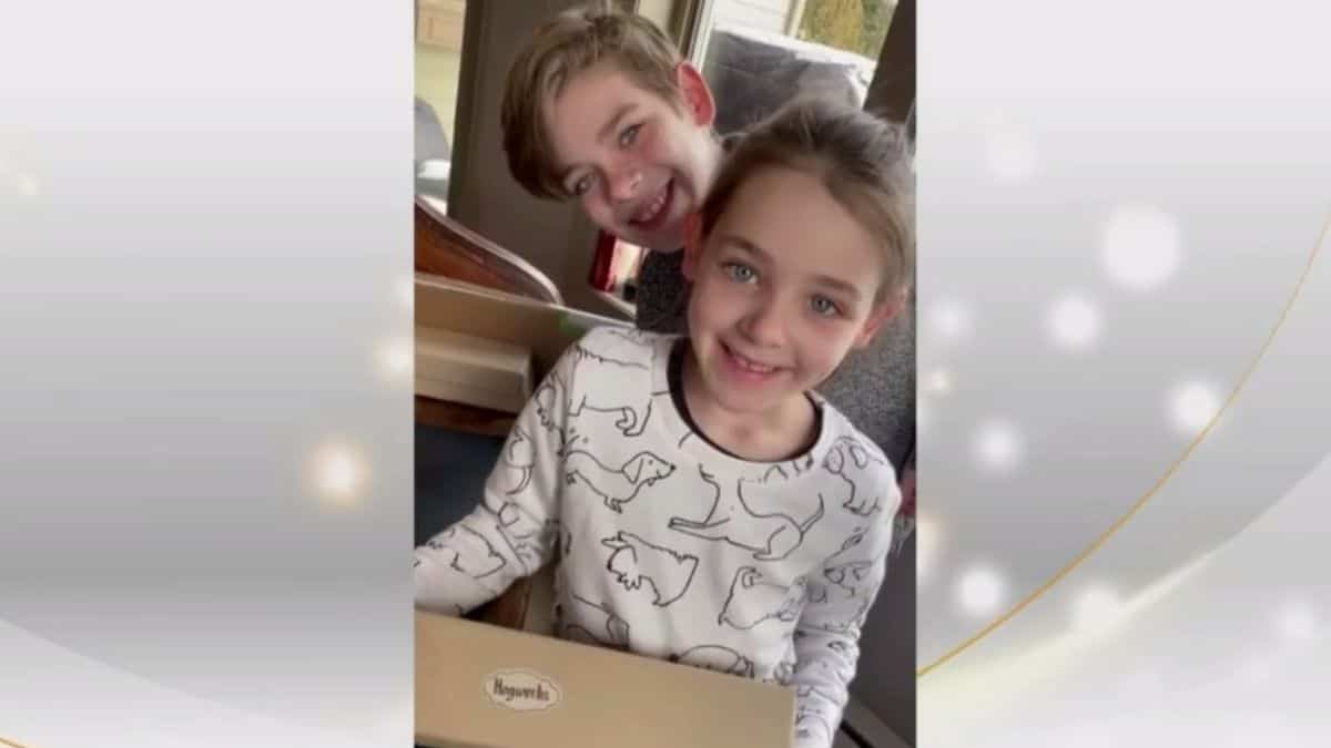 SALUT LA RELÂCHE: Malik et ses baguettes magiques