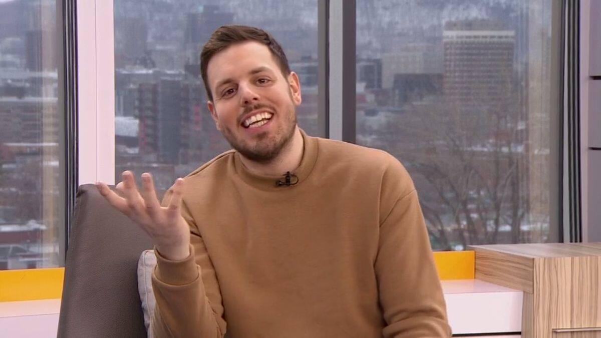 C'est drôle à dire Sam Breton nous parle de «selfies»! Salut Bonjour