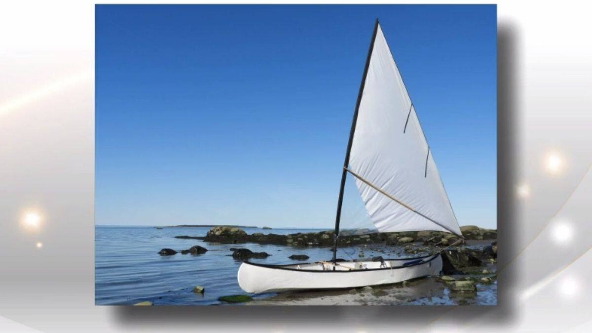 BUZZ: Un artisan d'ici crée un canot pliable!