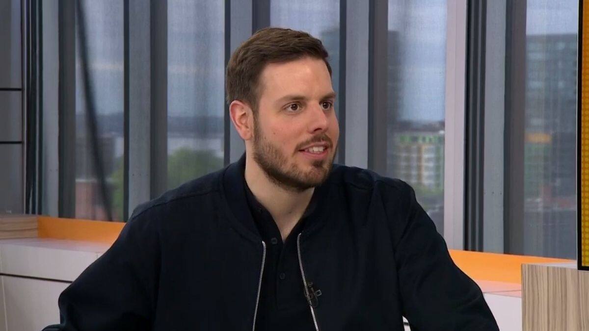 Salut Bonjour Sam Breton C est Drole A Dire C'est drôle à dire: Sam Breton veille à notre sécurité | QUB info