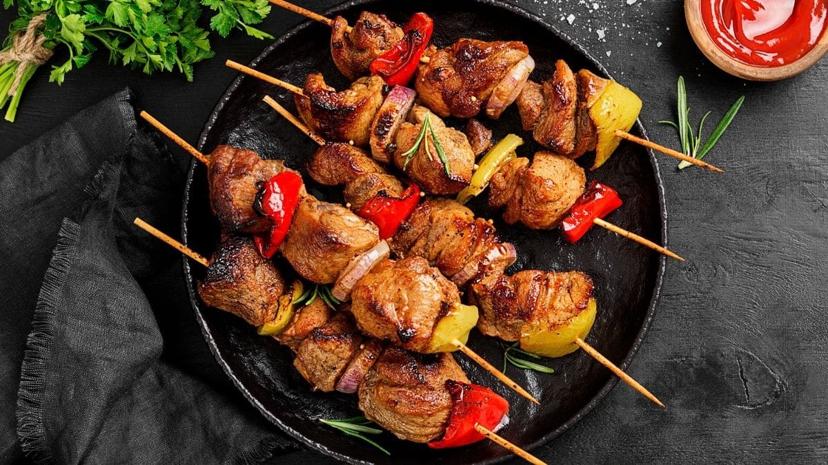 Brochettes de légumes et d'agneau à l'indienne
