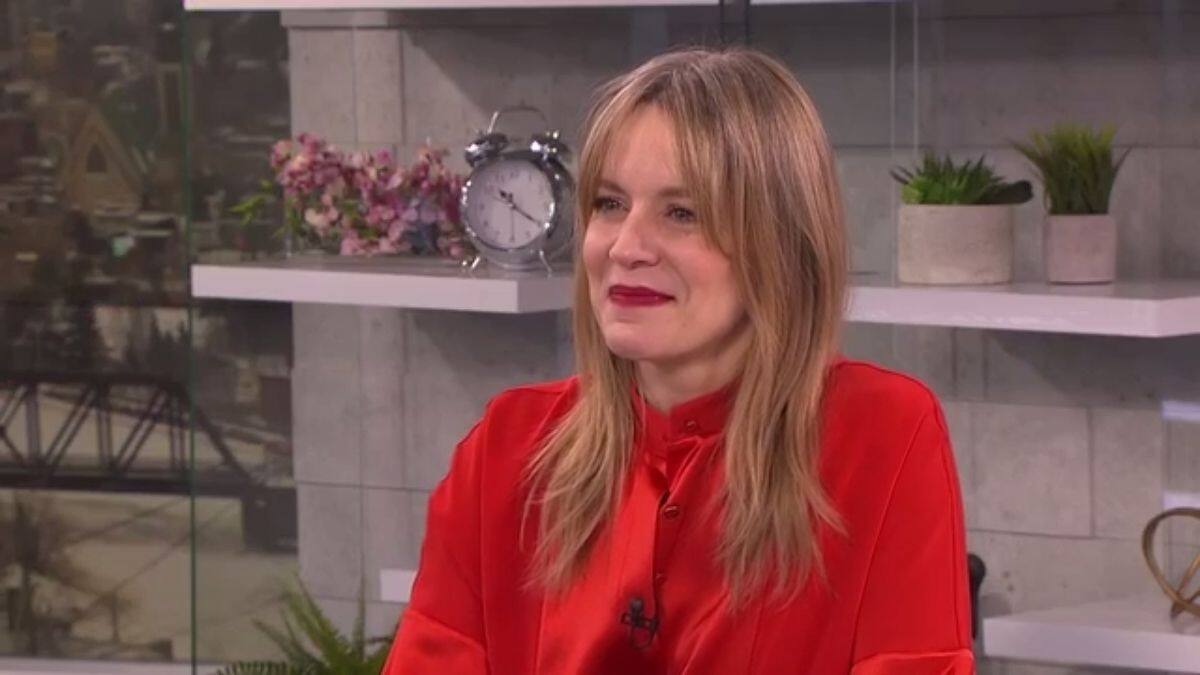 ENTREVUE: Véronic DiCaire dans Drôles de Véronic