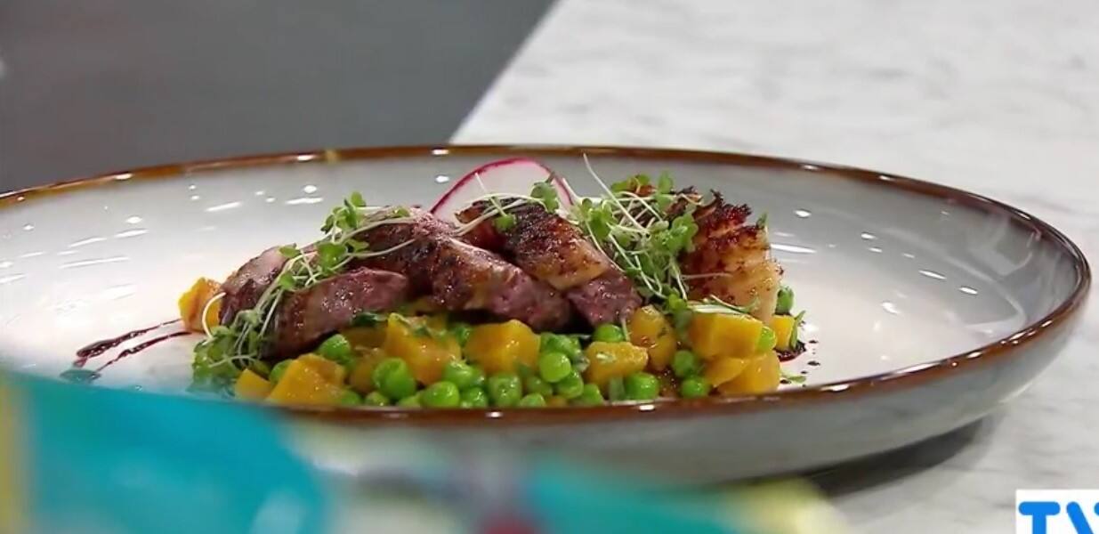 Magret de canard laqué à la camerise