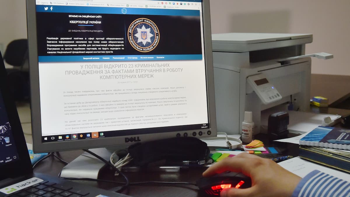 Avec l'invasion russe de l'Ukraine, le spectre d'une multiplication des cyberattaques