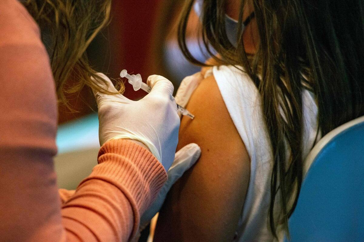 Accus&eacute;e d'avoir enlev&eacute; ses enfants pour emp&ecirc;cher leur vaccination