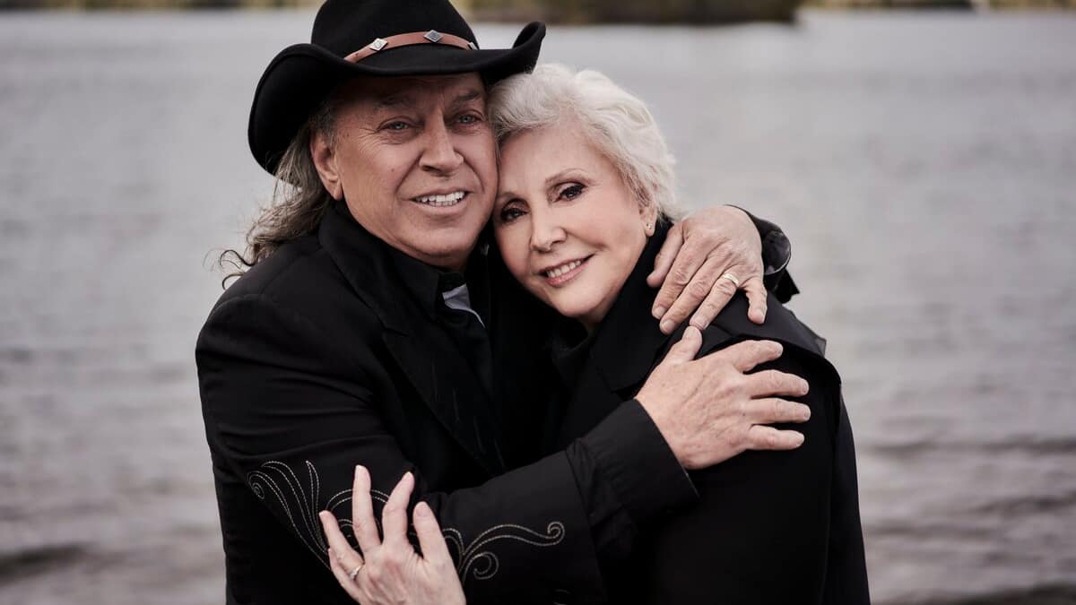 Tournée «Contre vents et marées»: Paul Daraîche rend hommage à Renée Martel