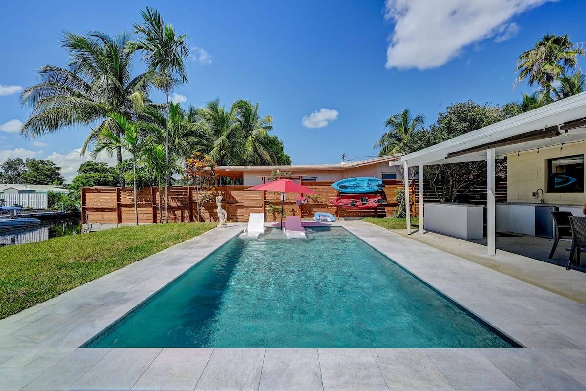 Vous pourriez louer sa villa en Floride sur Airbnb