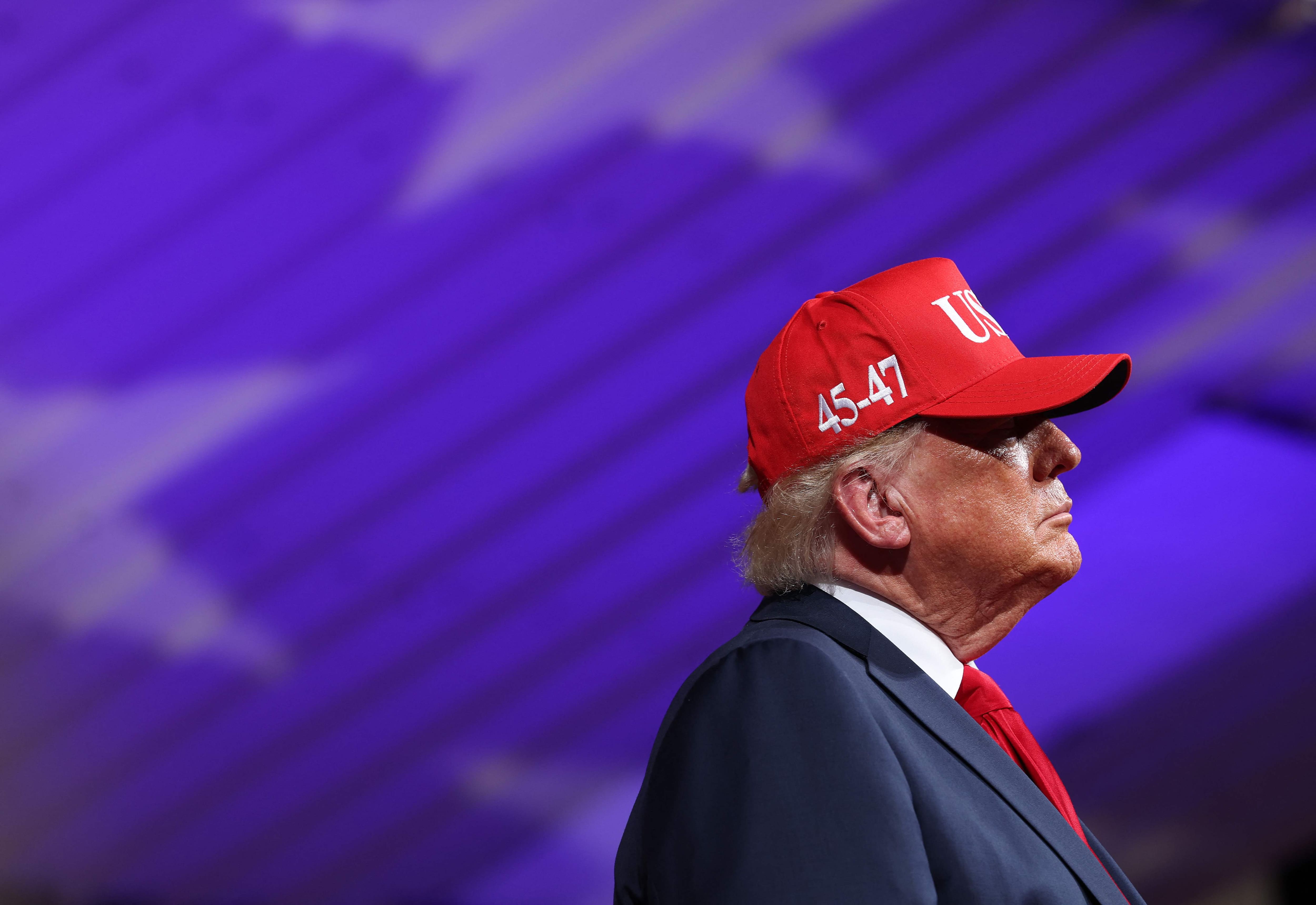 Les candidats républicains préfèrent que Trump «reste à la maison» pour ne pas nuire à leur campagne, lance Stéphan Bureau