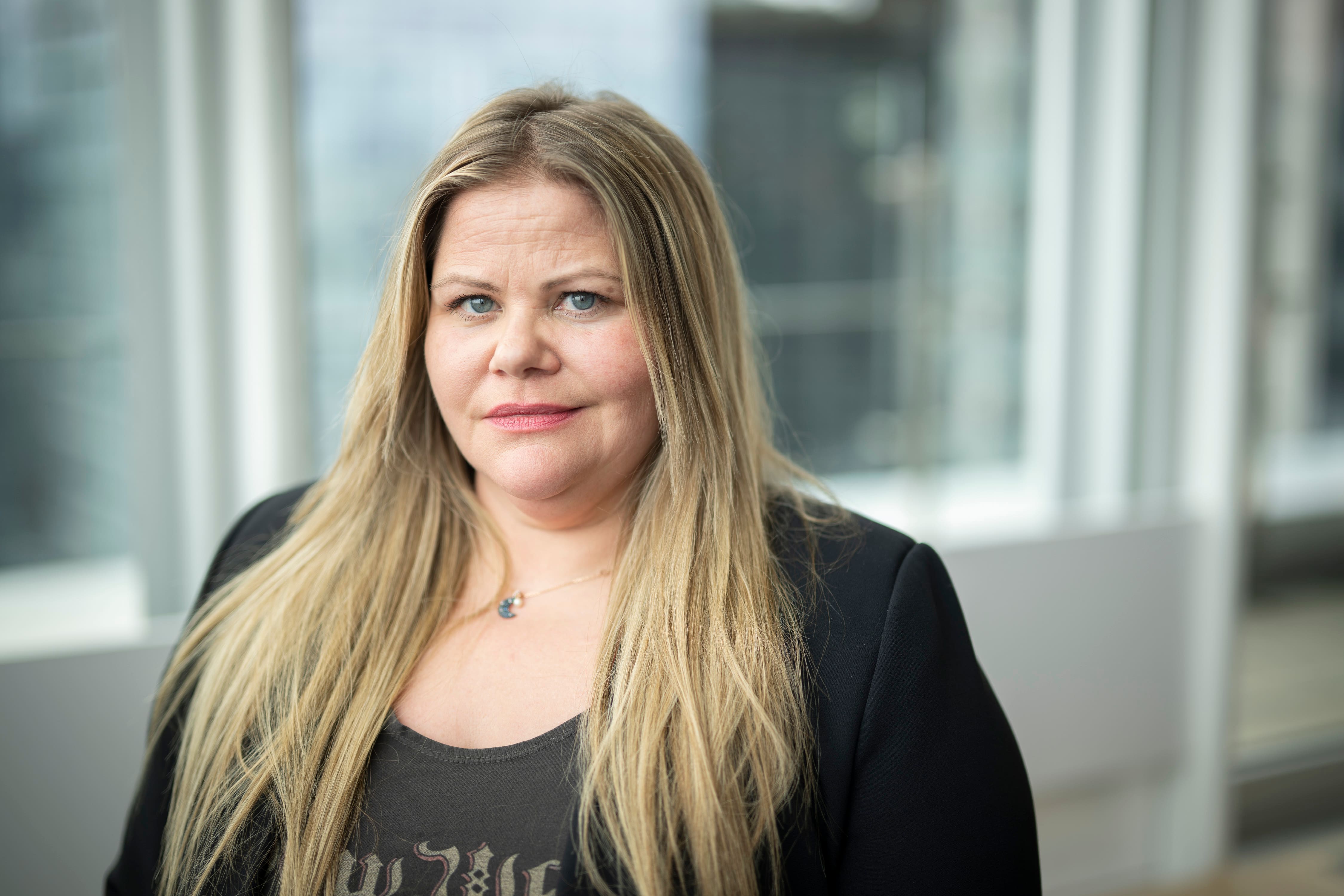 &laquo; Je ne peux pas &ecirc;tre plus heureuse qu&rsquo;en ce moment &raquo; : Genevi&egrave;ve Schmidt a rencontr&eacute; l&rsquo;amour sur le plateau de &laquo; MR BIG 2 &raquo;