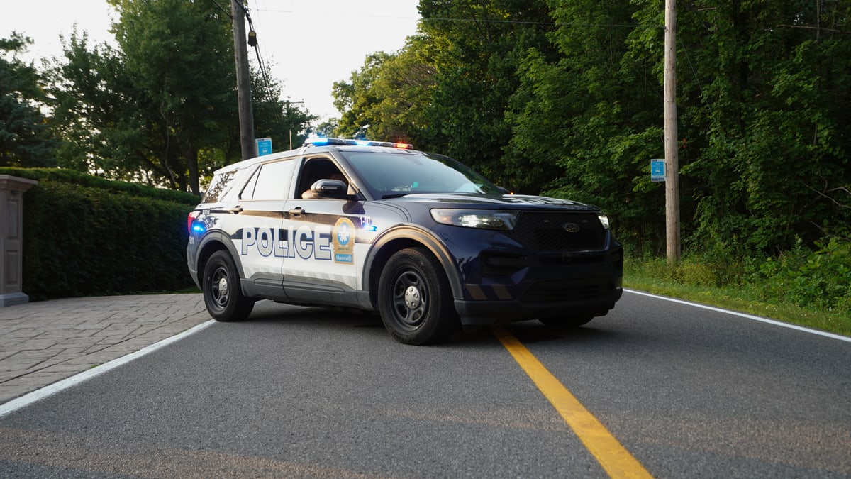 Collision entre un scooter et une voiture: deux femmes gravement blessées