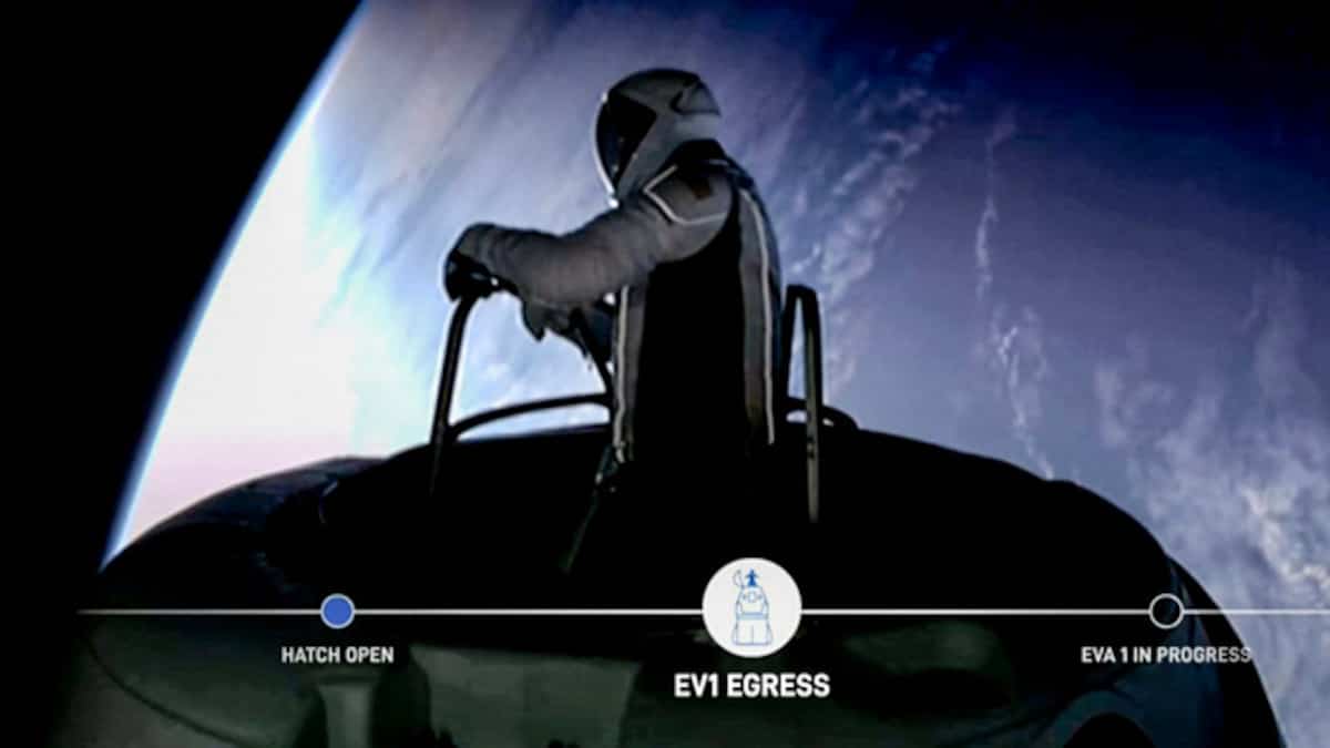 EN IMAGES | Première sortie spatiale privée de l'histoire pour SpaceX