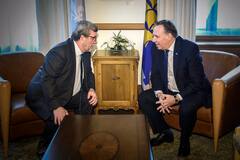 Labeaume est le «Cole Caufield de la politique», dit Legault