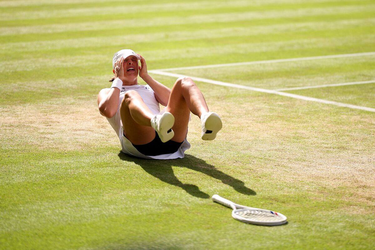 Iga Swiatek gagne son premier Wimbledon en battant Anisimova