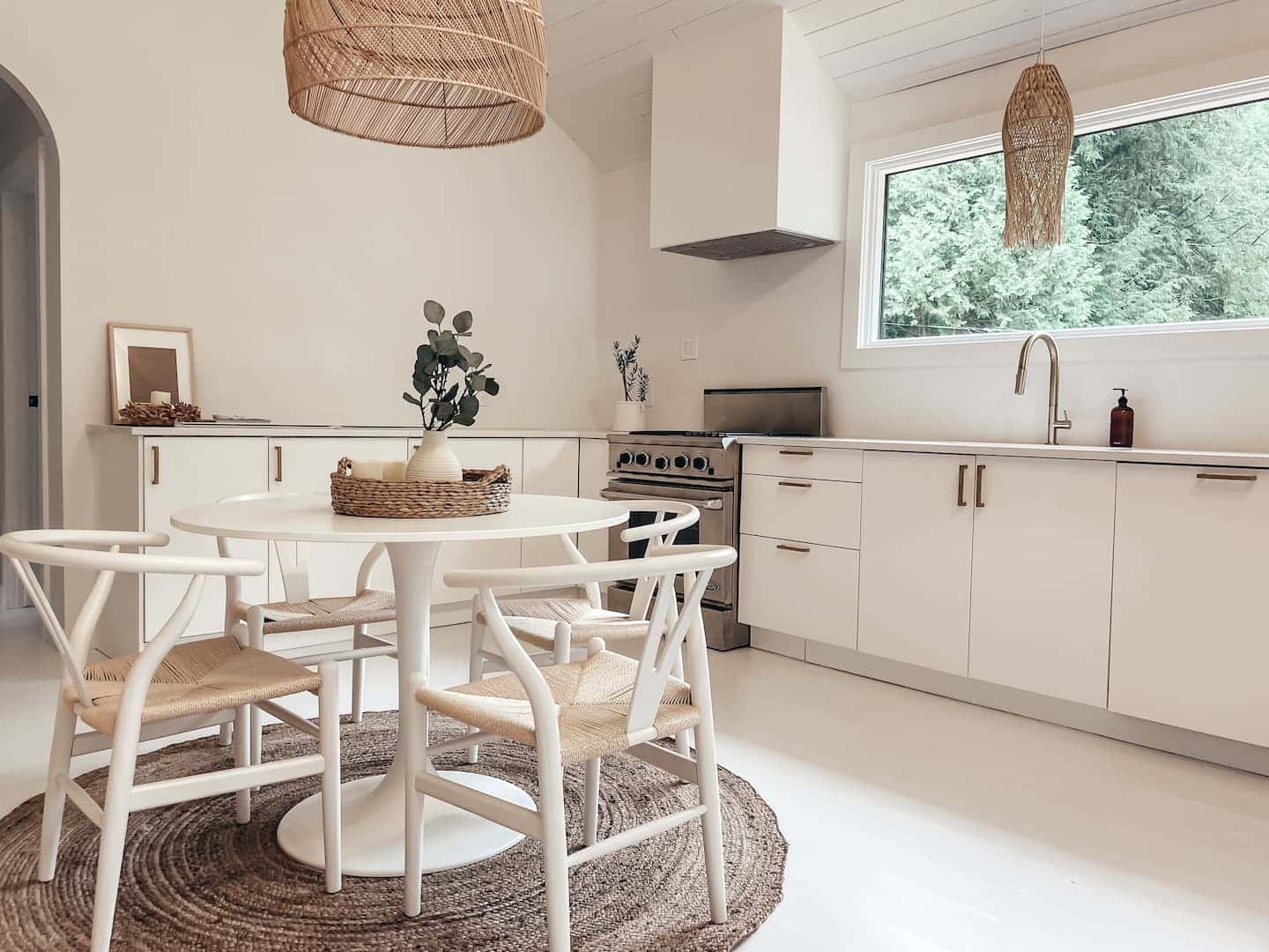 Une jolie cabine sur le bord d'un lac à louer