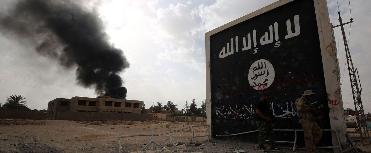 Un jihadiste canadien, narrateur de vidéos de l’EI, transféré et inculpé aux États-Unis