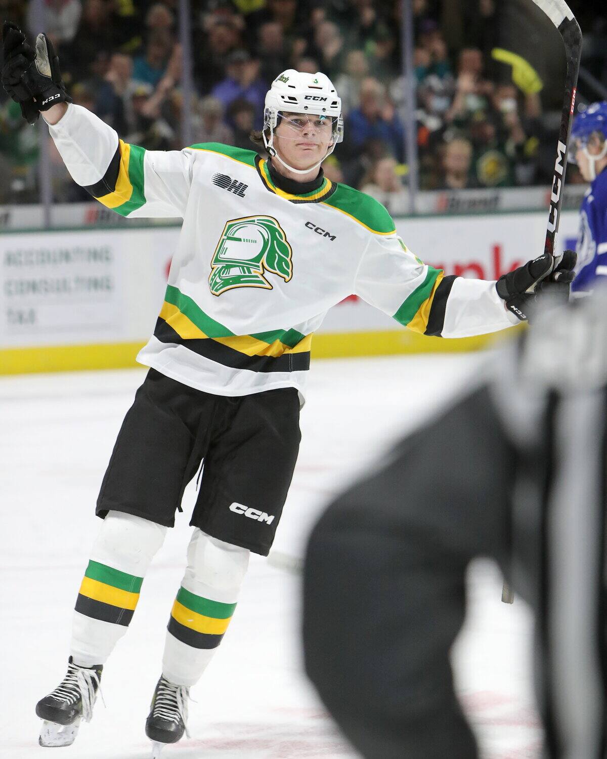 ¿Y si el CH fuera allí con un defensor en la quinta fila?