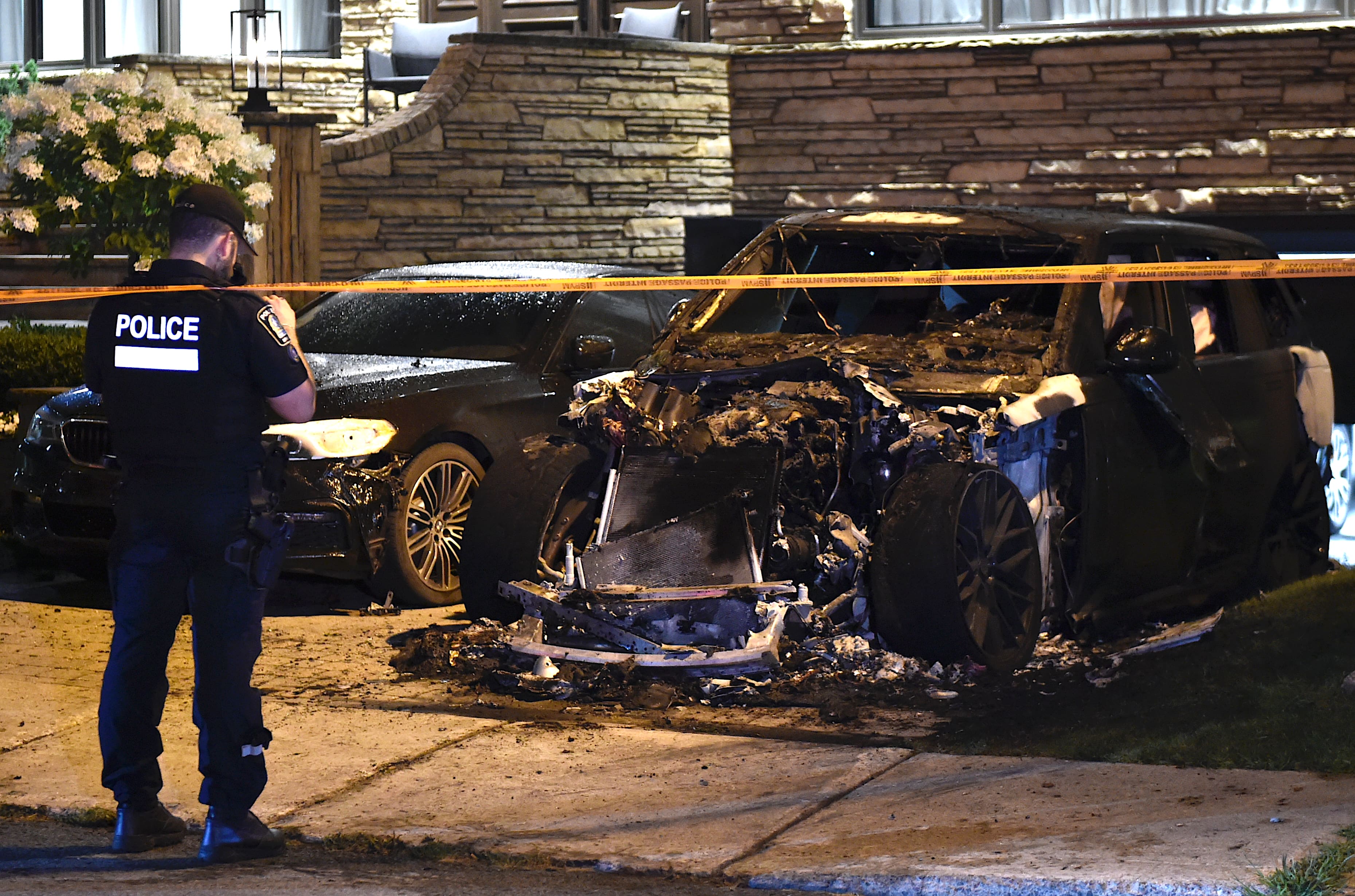 Incendie criminel: un véhicule rasé par les flammes à Hampstead