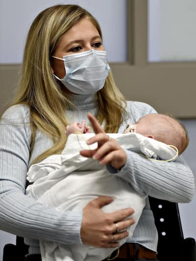 Tessa Dubay, still a baby, was born perfectly healthy, but a few days later a virus struck that caused significant problems with her heart. He was released from hospital on December 13, in time to return to Rimouski and spend Christmas with his family in Quebec.