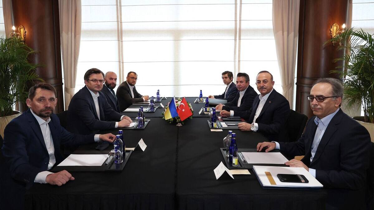 Début de la rencontre des chefs des diplomaties russe et ukrainienne en Turquie