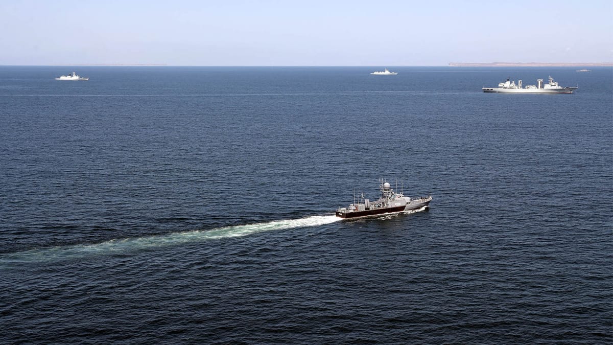 L'Ukraine dit avoir touché deux bateaux de patrouille russes en mer Noire