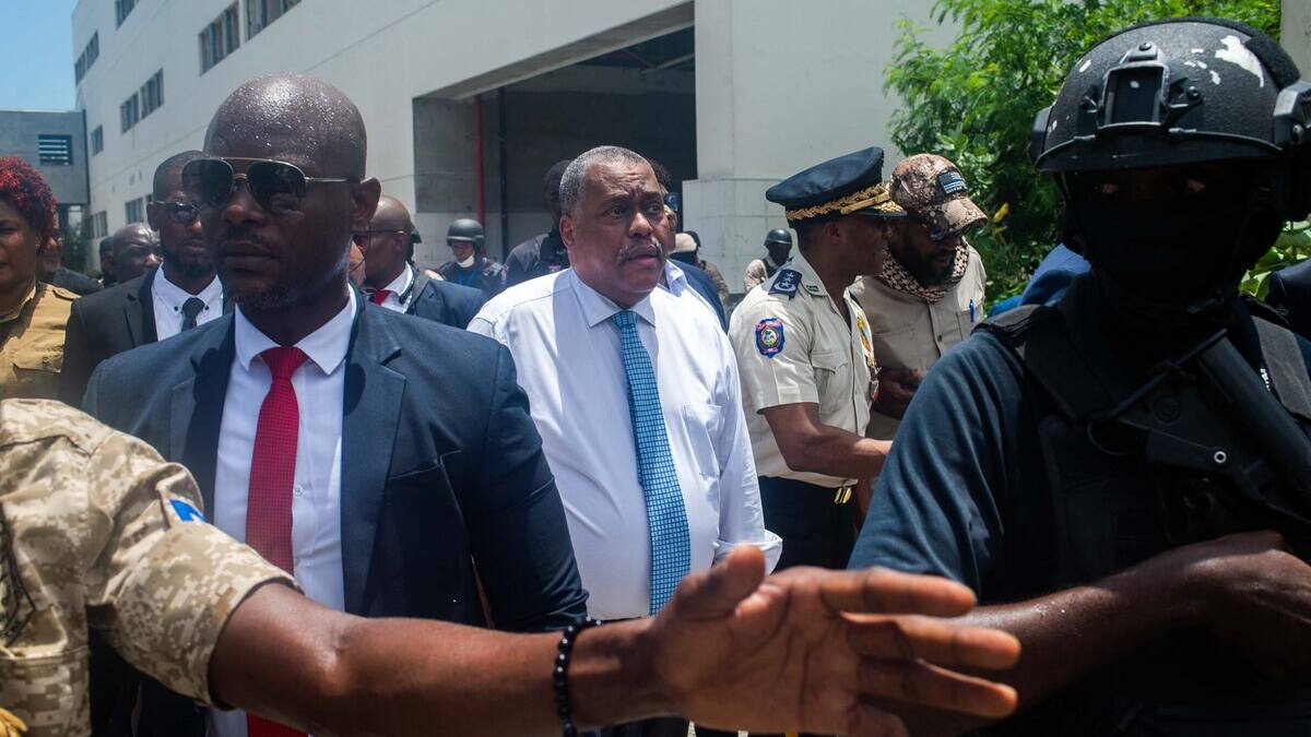 Le premier ministre haïtien évacué lors d'une visite après des tirs de gangs