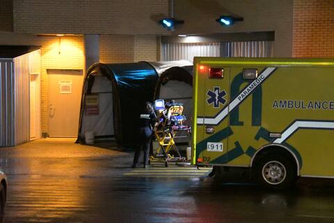 Concealed armed assault by accused: They pretend to be victims before being arrested