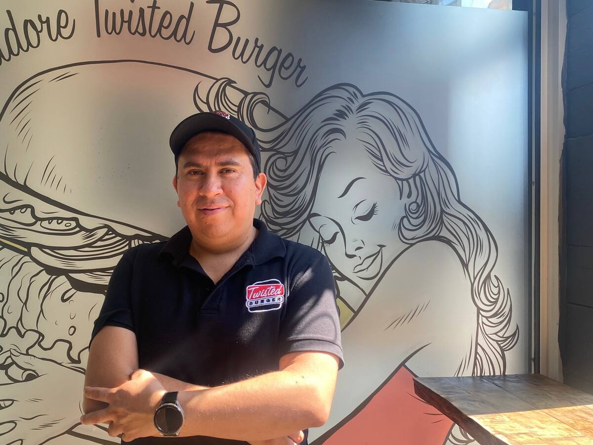 “Es el idioma oficial”: decidida a aprender francés para recibir a sus clientes