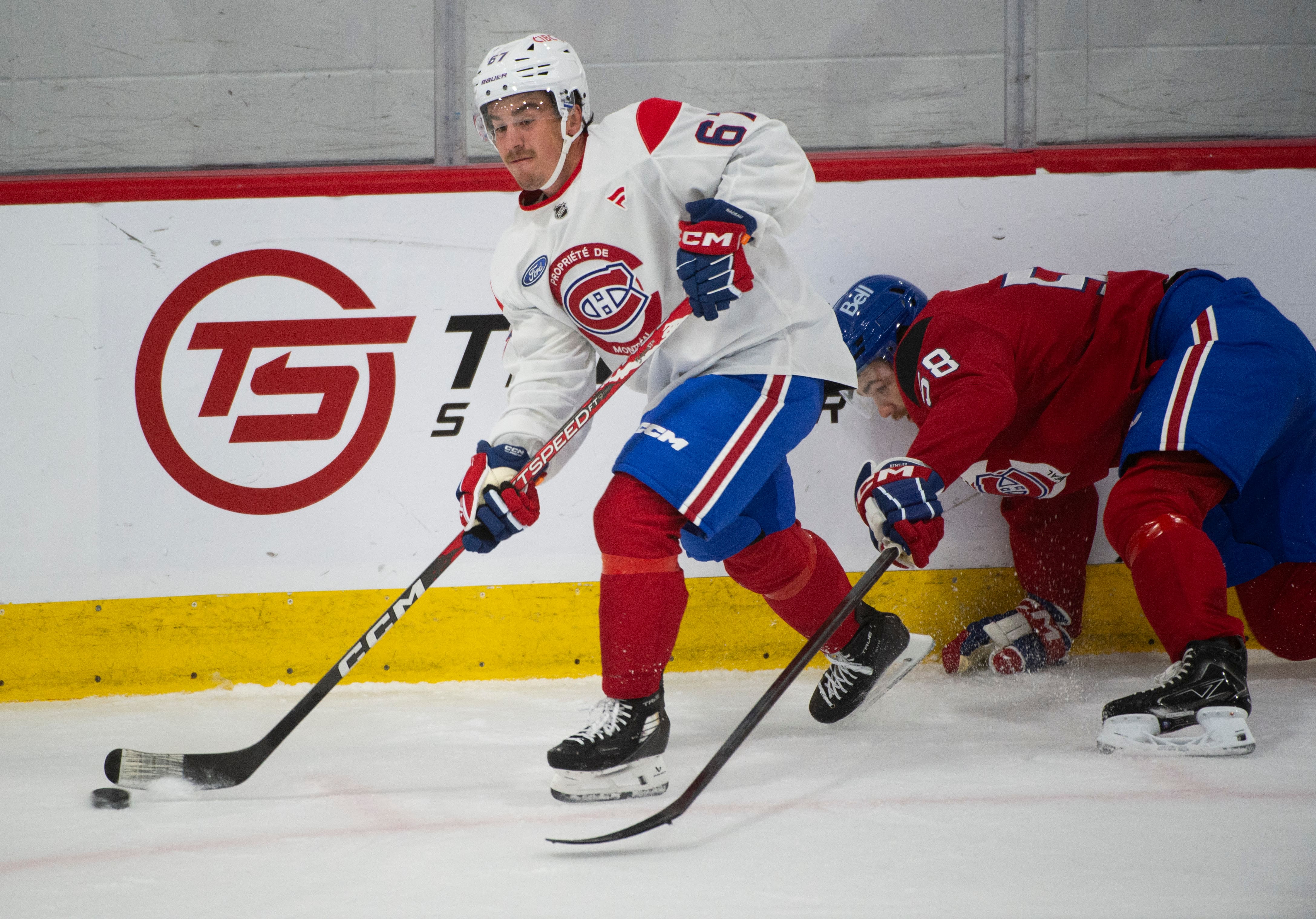 Dans la victoire des espoirs du Canadien face à ceux des Sénateurs, Josh Nadeau a tout fait... même marquer