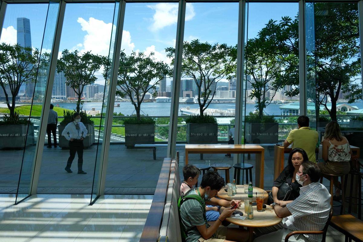 China Suspends Extradition Agreements Between Hong Kong And Three Western Countries Balthazar Korab