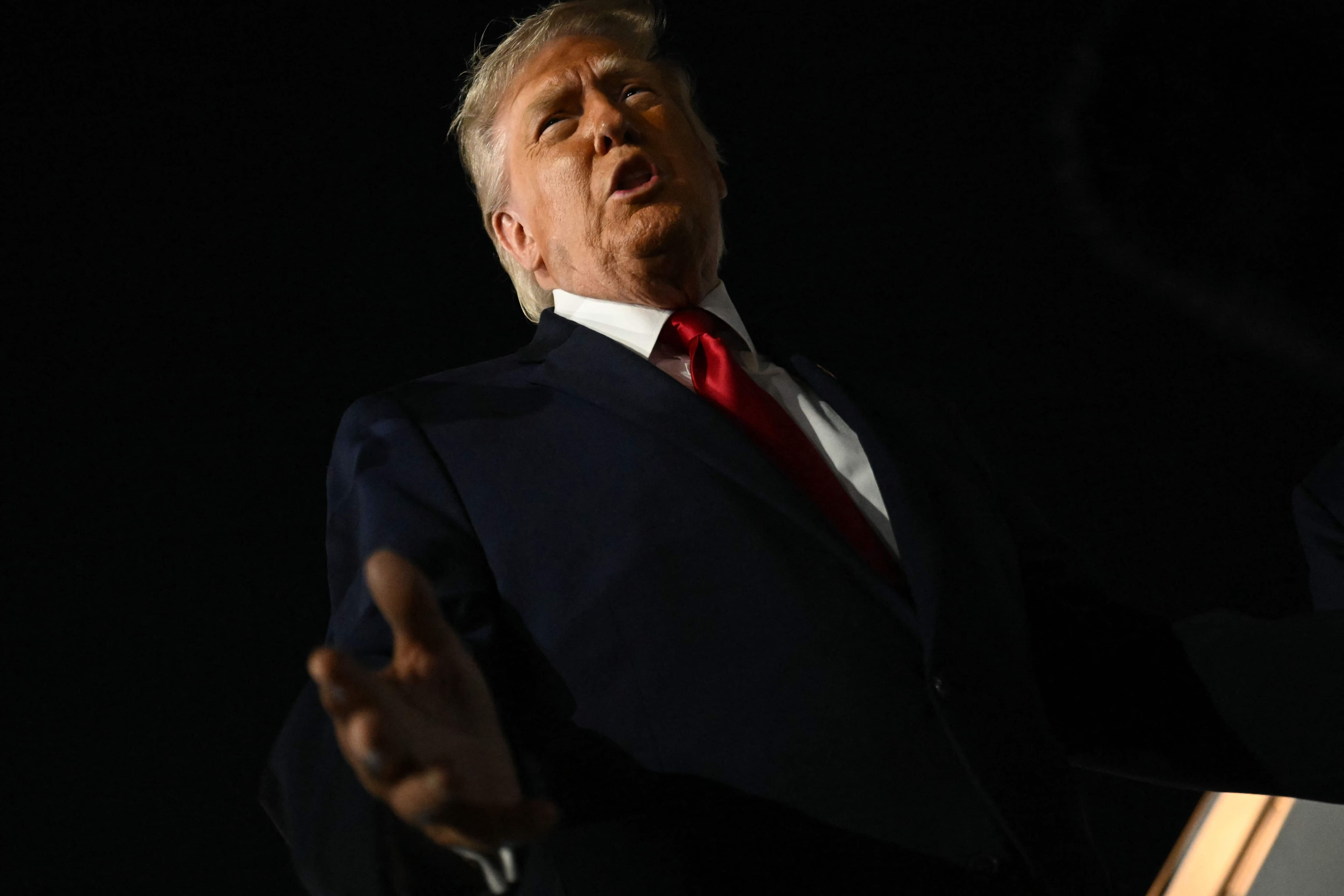 Trump juge que l'Iran va «devoir payer le prix» parce qu'elle a «pris trop de temps pour négocier»