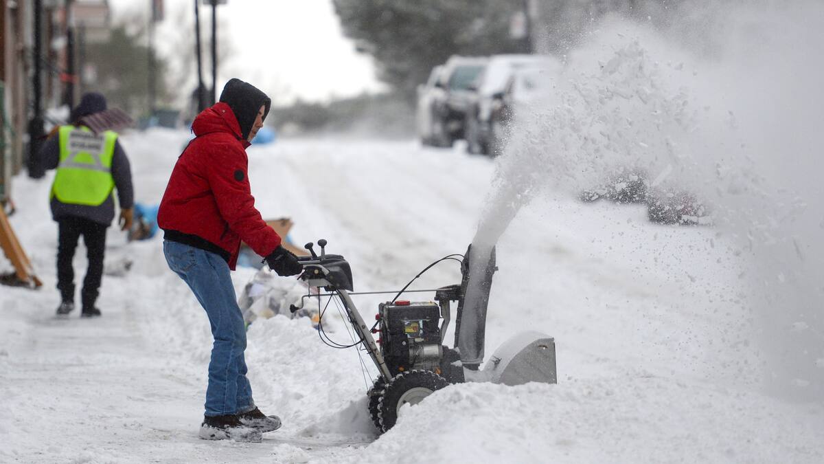 Dur lendemain de tempête à travers le Québec