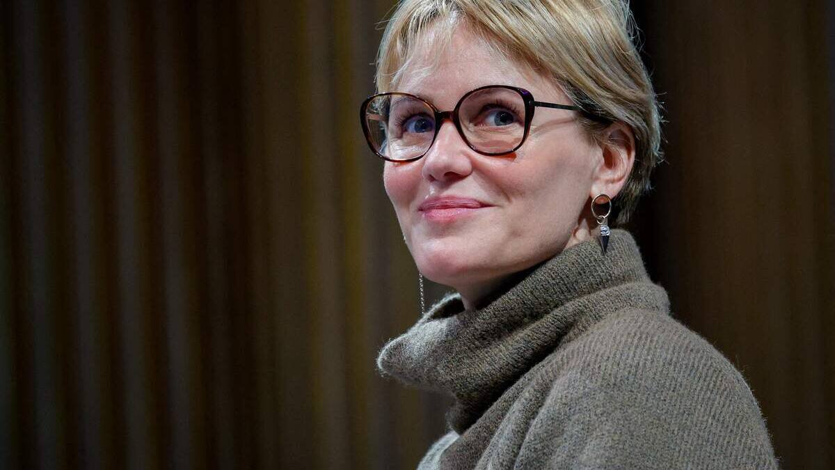 «Qui nous écoute?»: une centaine de personnalités réclament une «loi intégrale» sur les violences sexuelles