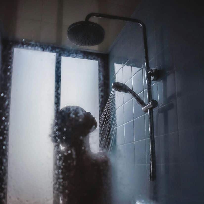Voici pourquoi vous devriez prendre une «everything shower ...