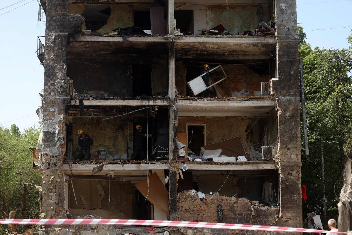 Ukraine: deux morts dans des frappes russes dans le sud